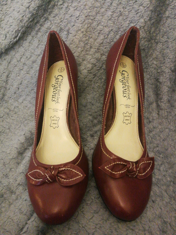 new look burgundy heels